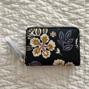 NEW TORY BURCH WALLET